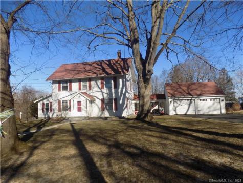 82 Hoyts Hill Bethel CT 06801