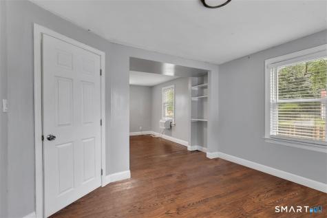 4 Robin Road Manchester CT 06042