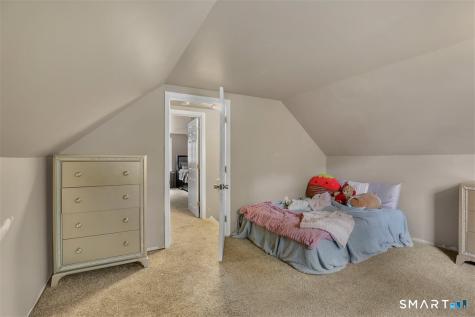 4 Robin Road Manchester CT 06042