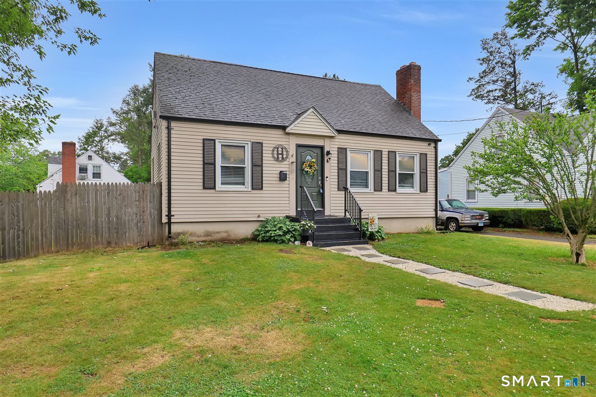 4 Robin Road Manchester CT 06042