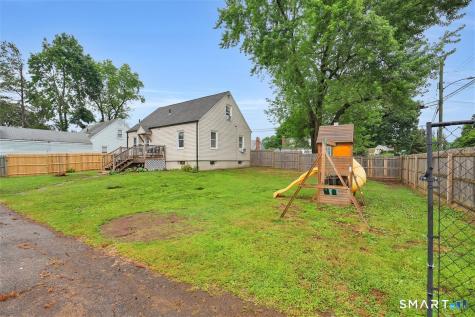 4 Robin Road Manchester CT 06042