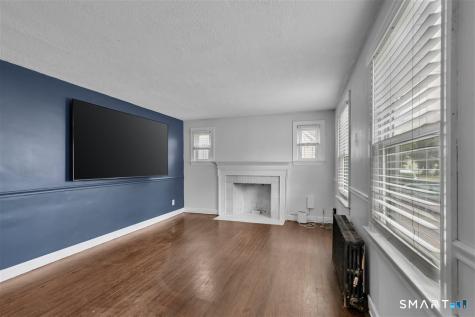 4 Robin Road Manchester CT 06042