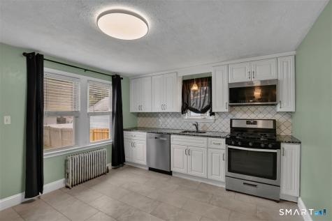 4 Robin Road Manchester CT 06042