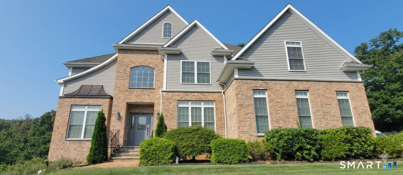 15 Maggie Lane Shelton CT 06484