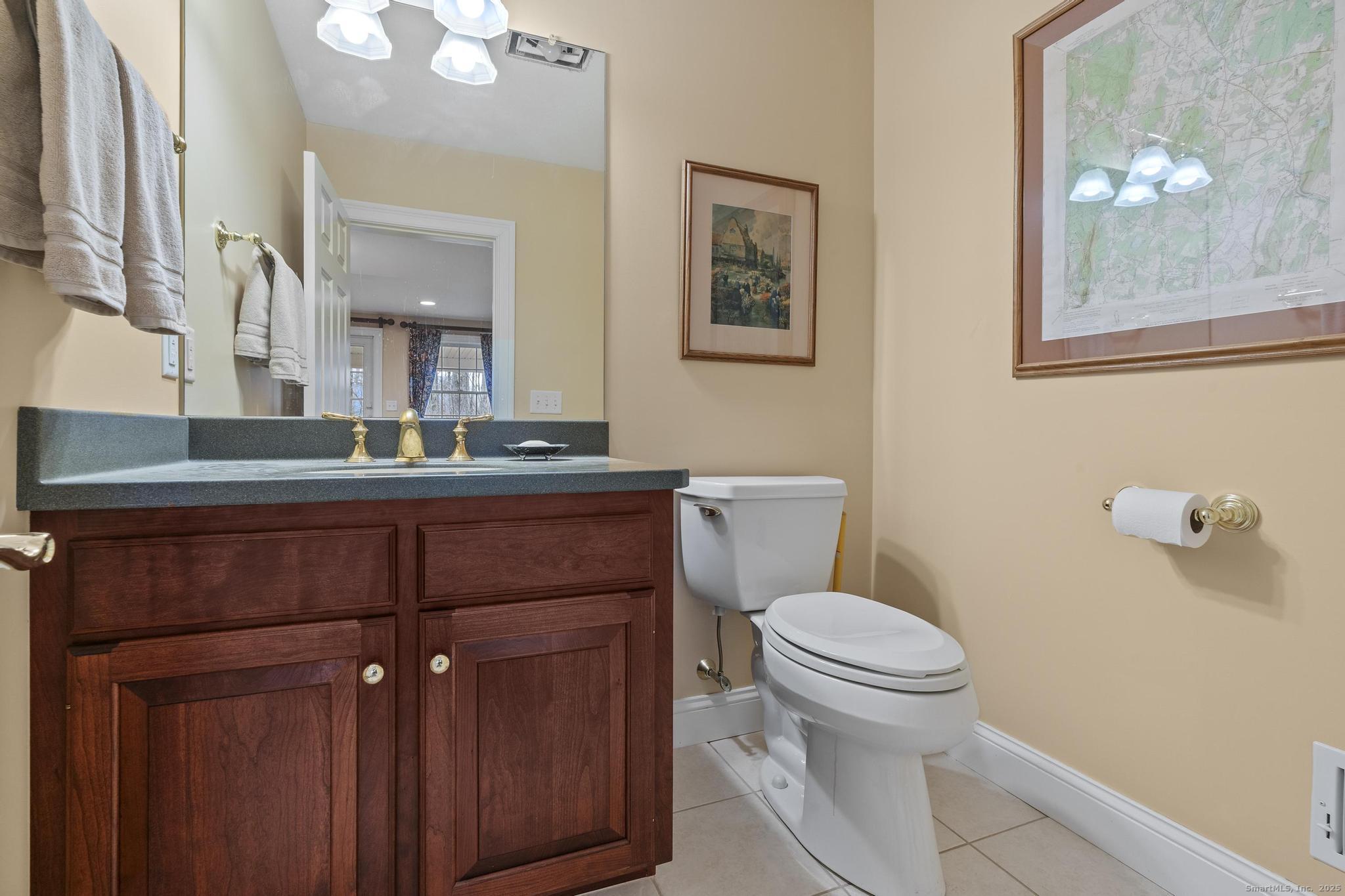 18 Daniel Circle Suffield CT 06078