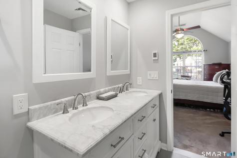 163 Dora Drive Middletown CT 06457
