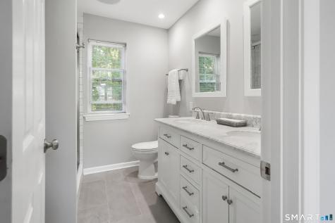 163 Dora Drive Middletown CT 06457