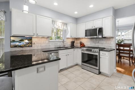 163 Dora Drive Middletown CT 06457