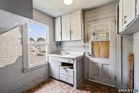 43 Wallace Street West Haven CT 06516