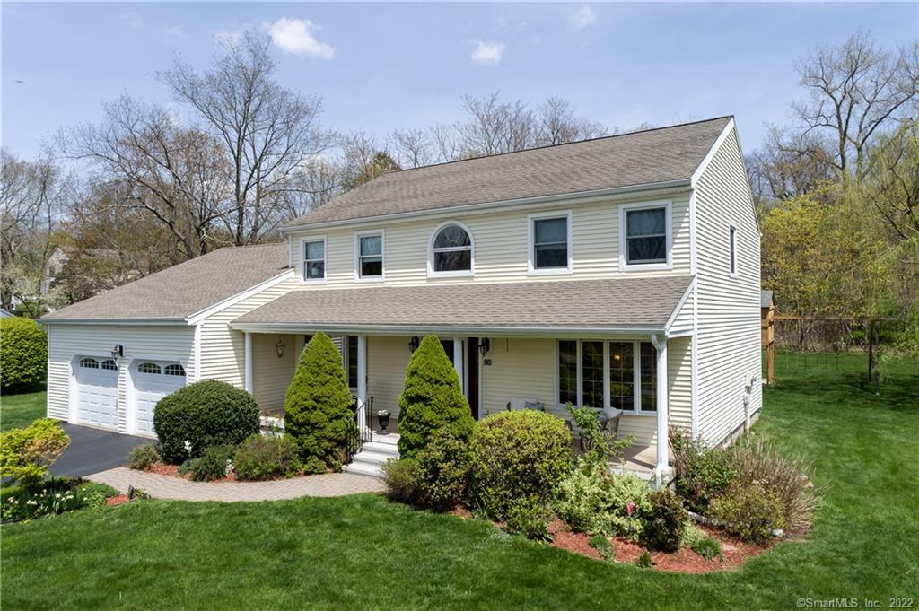 17 Deerfield Lane Portland CT 06480