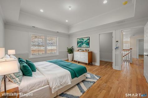 4 Jans Way Guilford CT 06437
