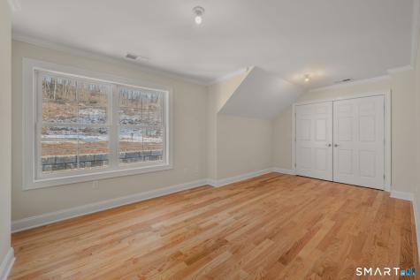 4 Jans Way Guilford CT 06437