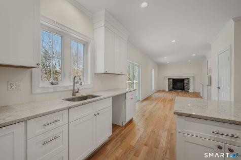 4 Jans Way Guilford CT 06437