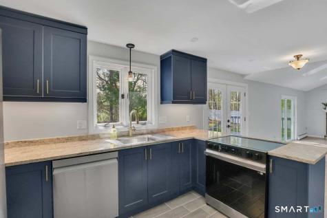 30 Shaughnessy Drive East Hartford CT 06118