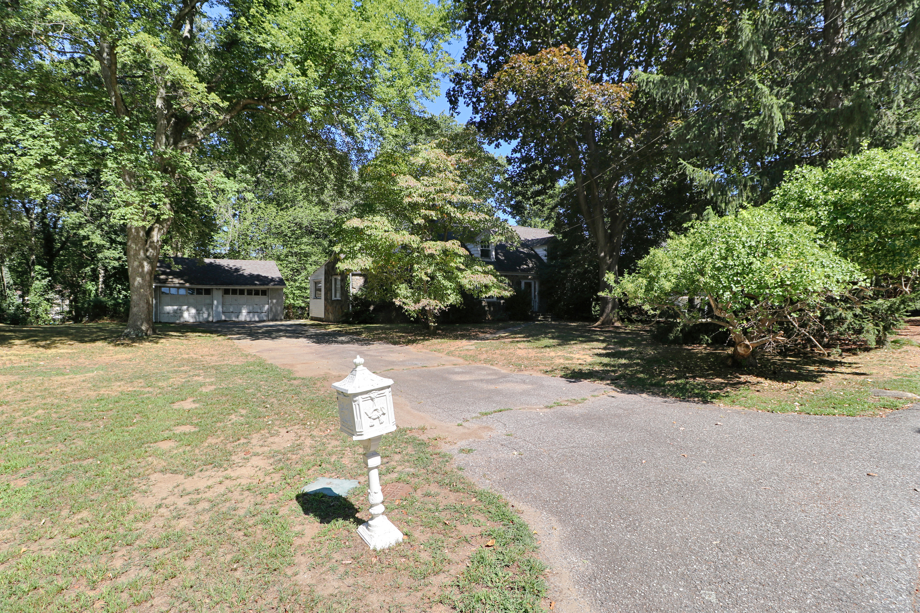 20 Ermine Street Fairfield CT 06824