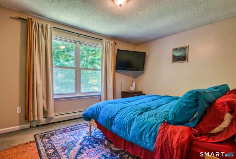117 Melbourne Court Naugatuck CT 06770