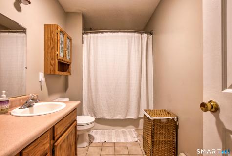 117 Melbourne Court Naugatuck CT 06770