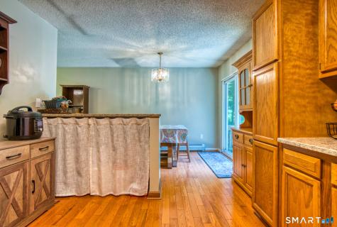 117 Melbourne Court Naugatuck CT 06770