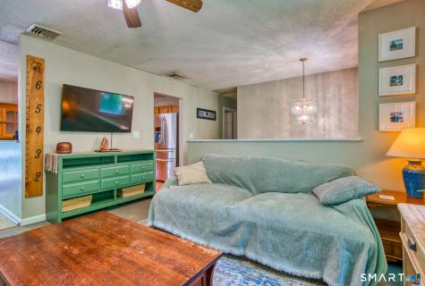 117 Melbourne Court Naugatuck CT 06770