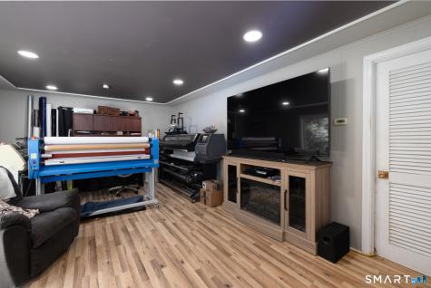 77 Pleasant Drive Bethany CT 06524