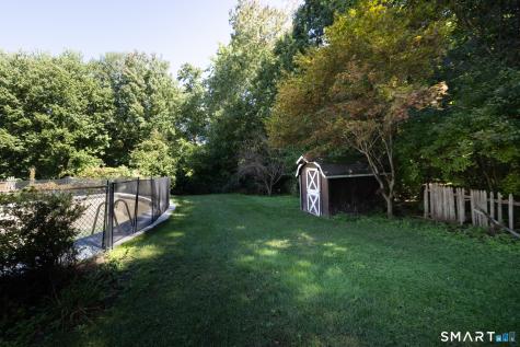 77 Pleasant Drive Bethany CT 06524