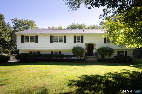 77 Pleasant Drive Bethany CT 06524
