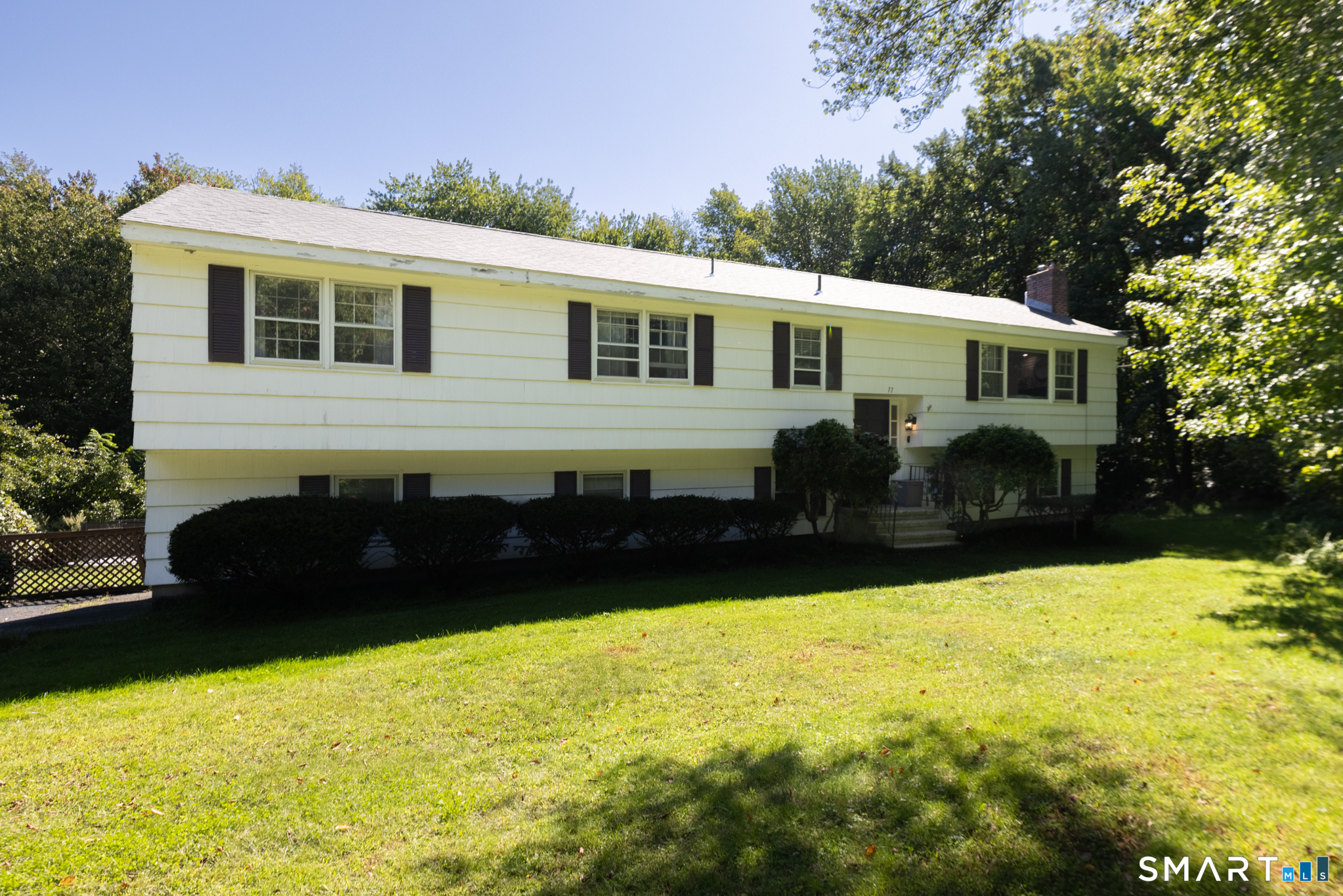77 Pleasant Drive Bethany CT 06524