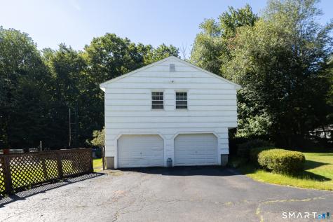 77 Pleasant Drive Bethany CT 06524