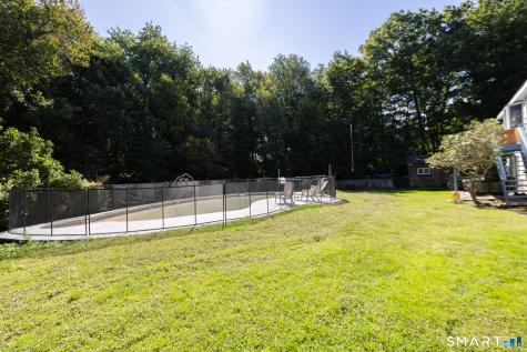 77 Pleasant Drive Bethany CT 06524