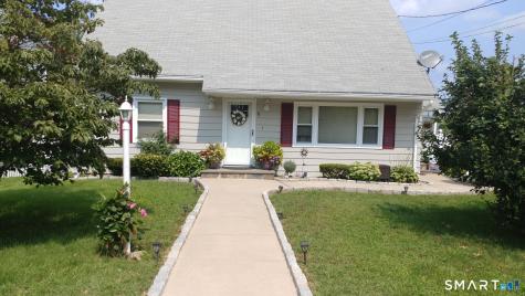11 Cribbins Avenue Shelton CT 06484