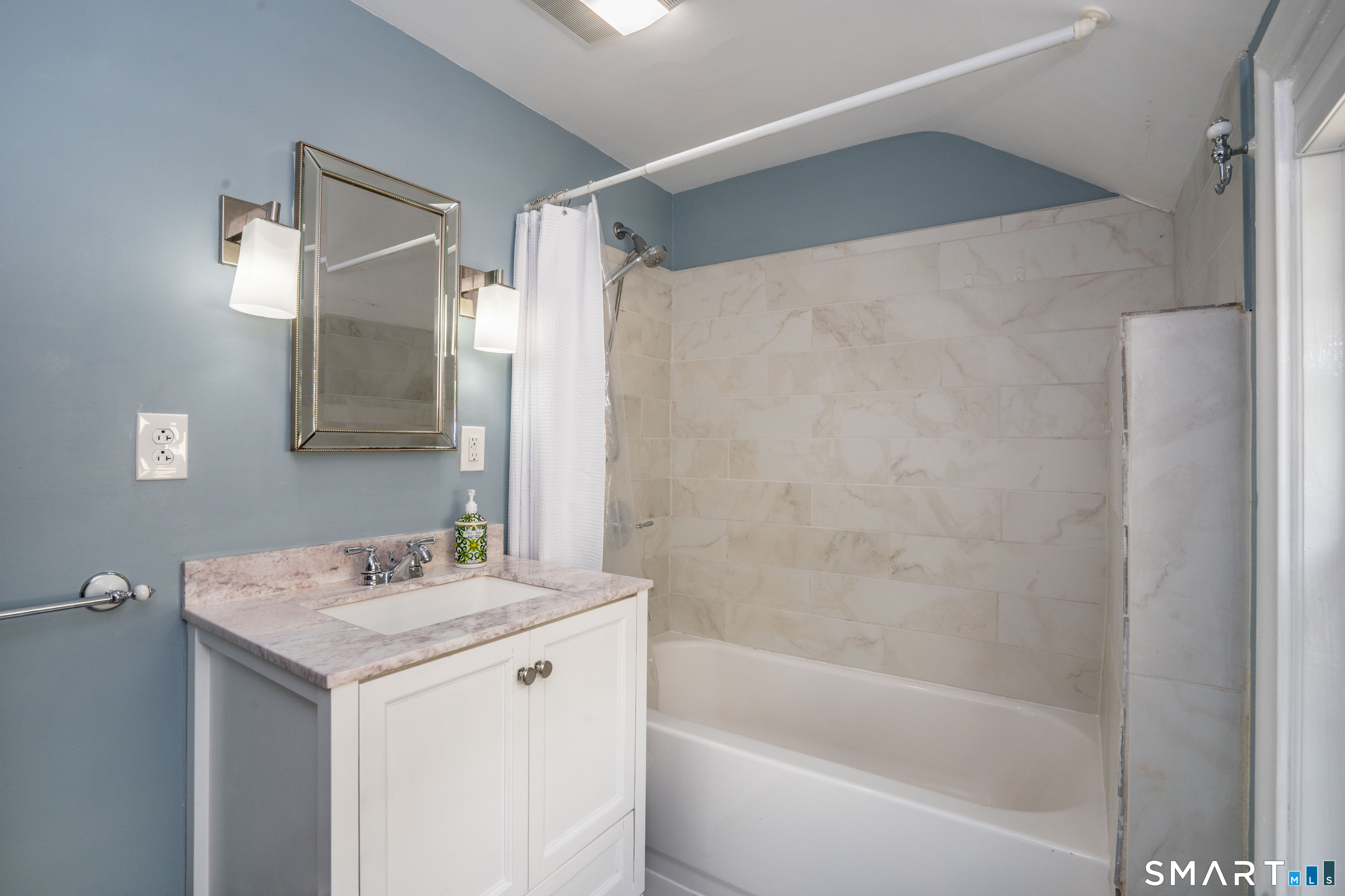 20 Walton Drive West Hartford CT 06107