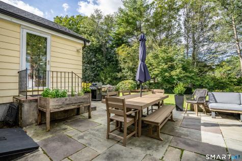 20 Walton Drive West Hartford CT 06107
