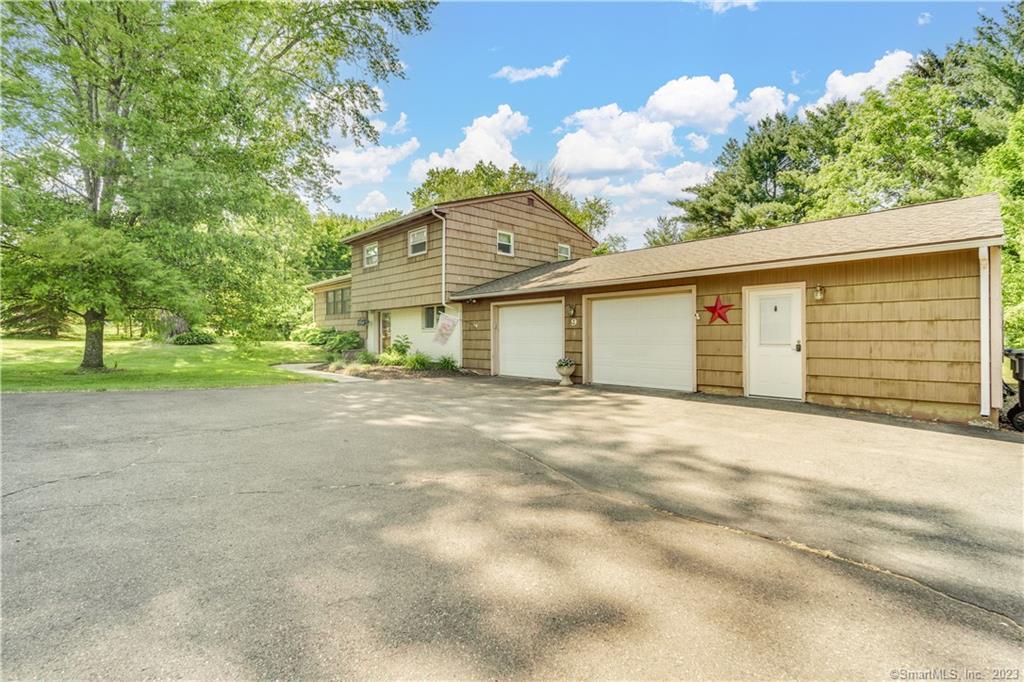 9 Wapping Wood Road Ellington CT 06029