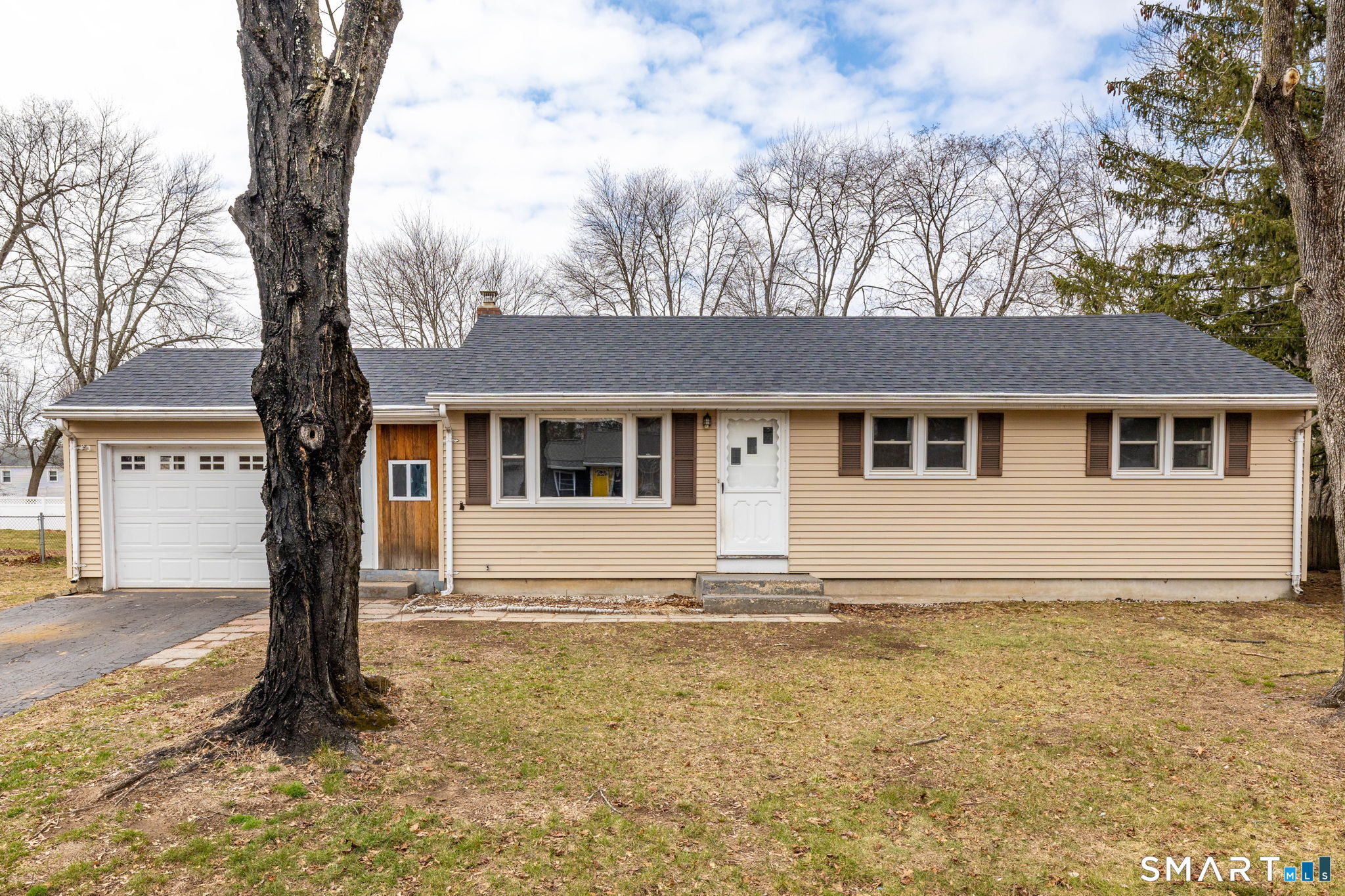 9 Glendale Road Enfield CT 06082