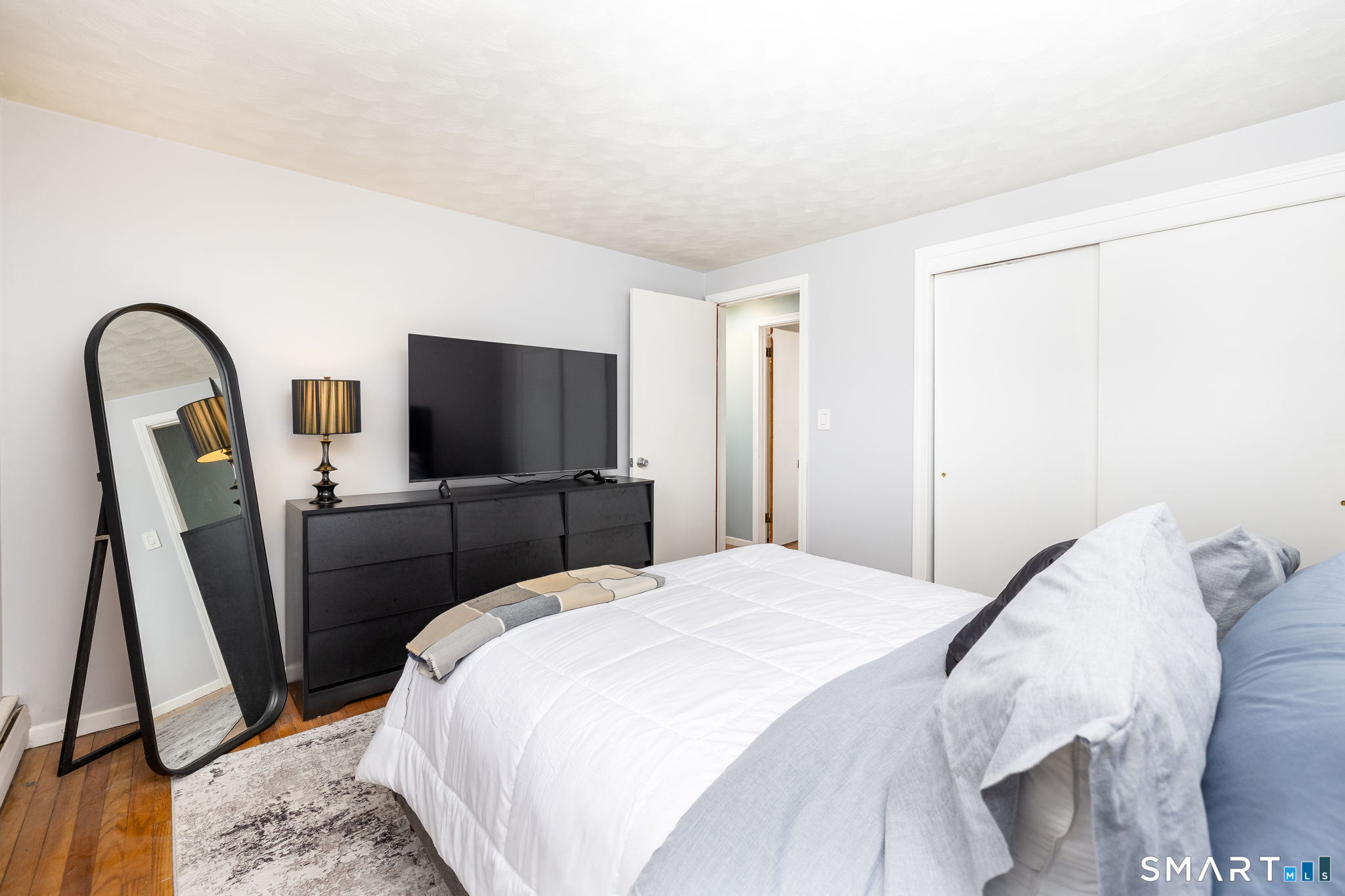 9 Glendale Road Enfield CT 06082