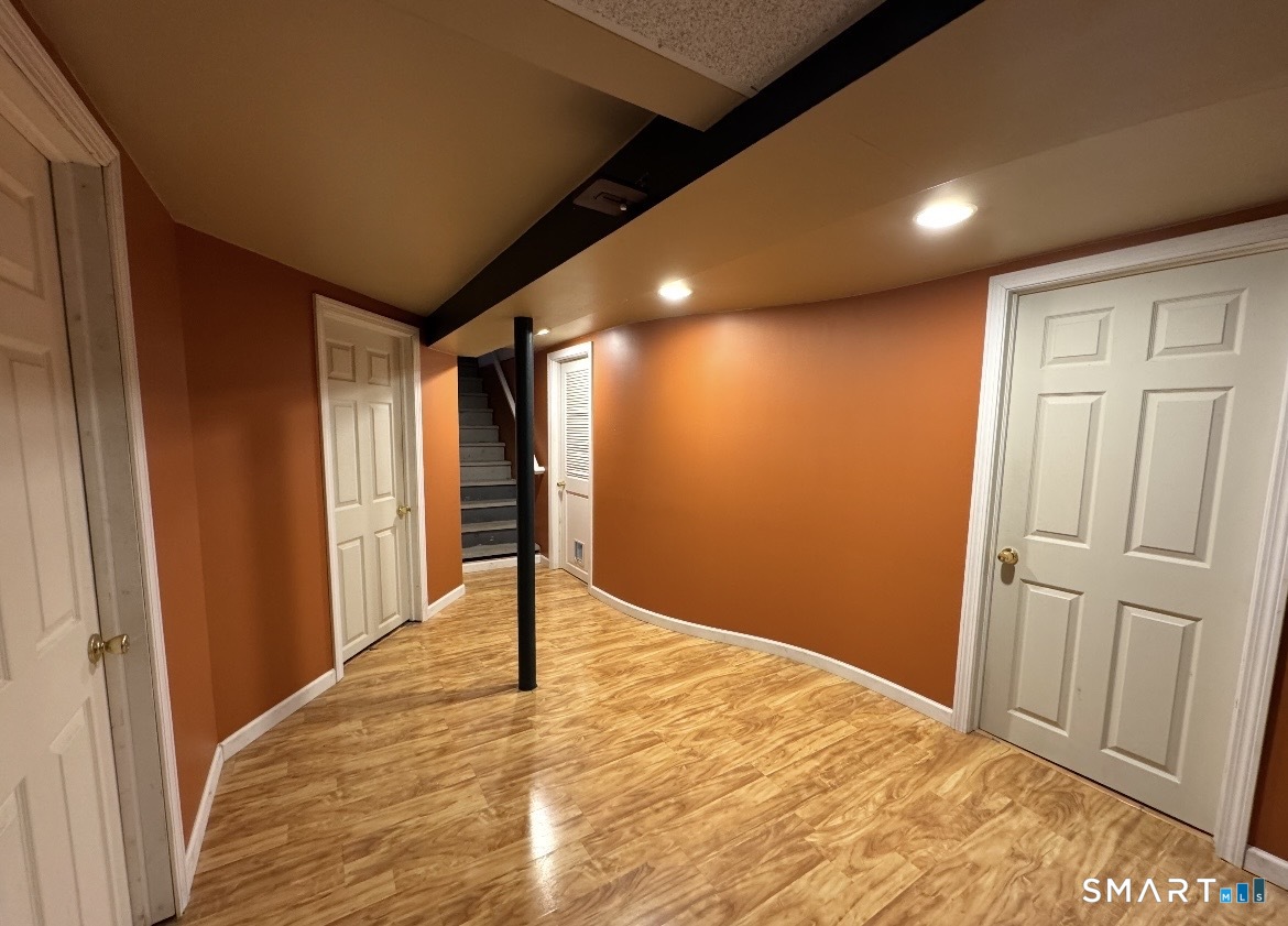 9 Glendale Road Enfield CT 06082