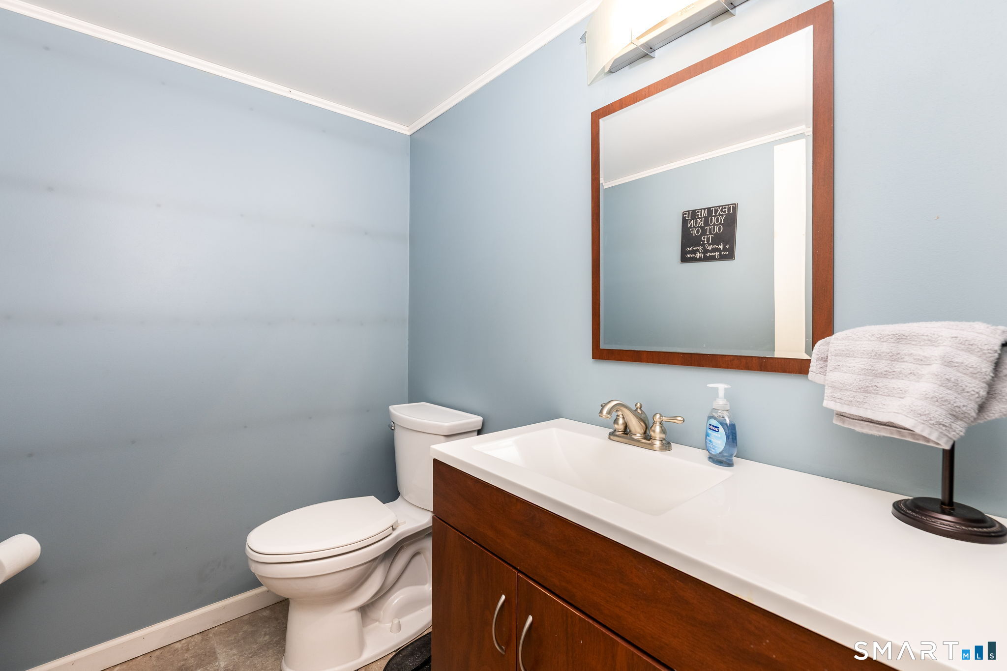 9 Glendale Road Enfield CT 06082