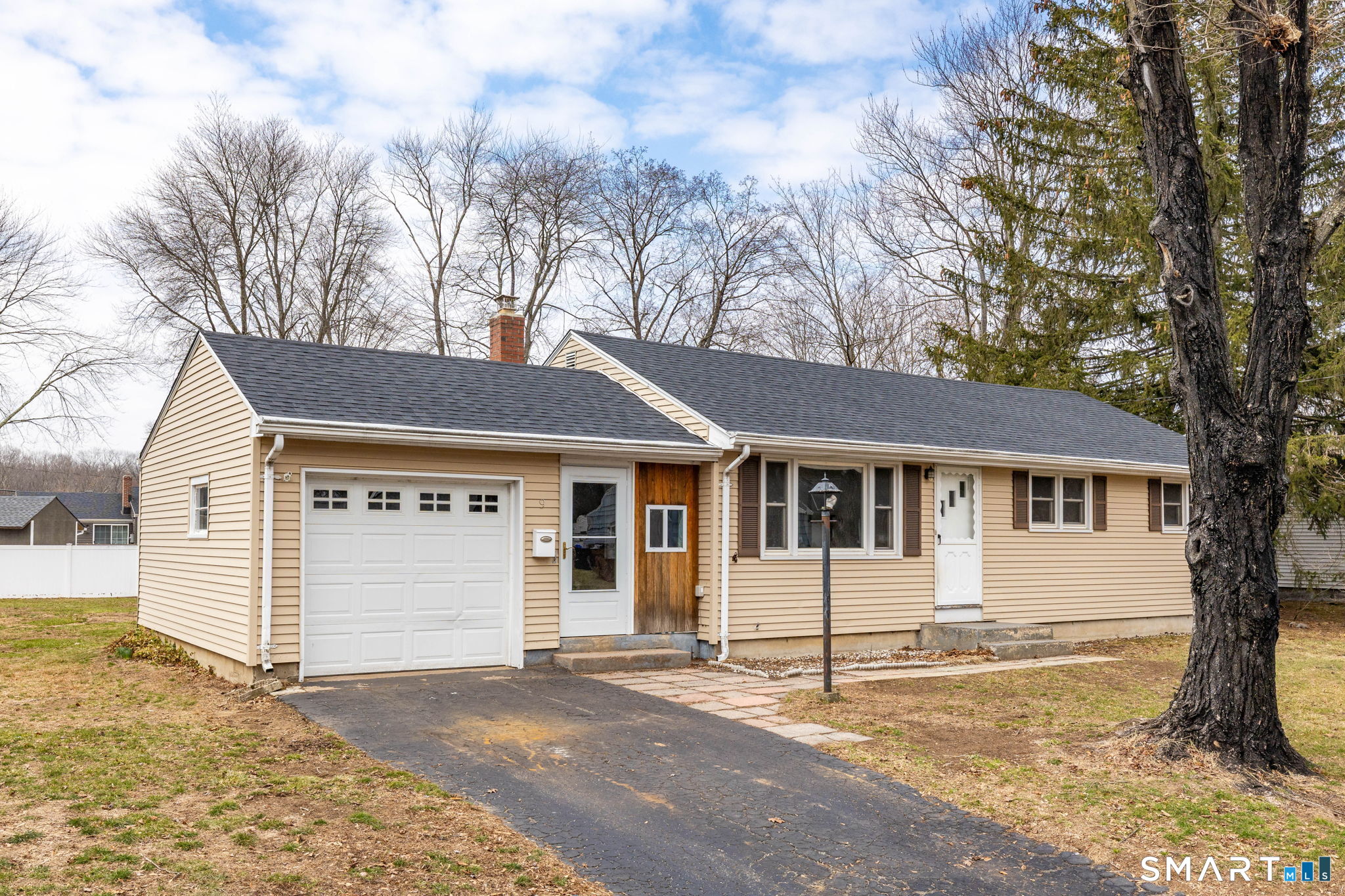 9 Glendale Road Enfield CT 06082