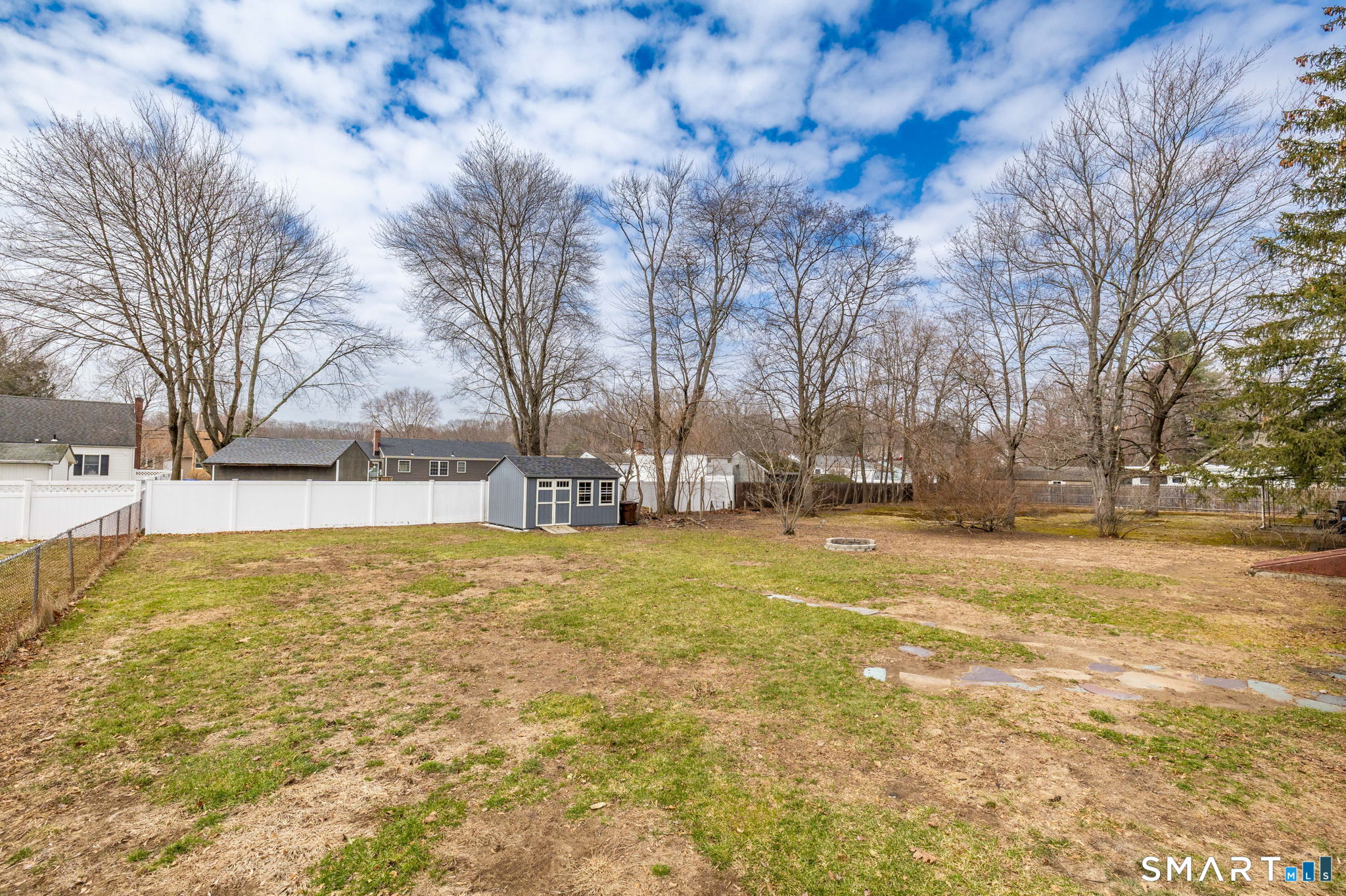 9 Glendale Road Enfield CT 06082