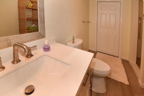 4 Lower Heatherwood Cromwell CT 06416