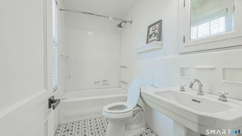 1210 Laurel Avenue Bridgeport CT 06604