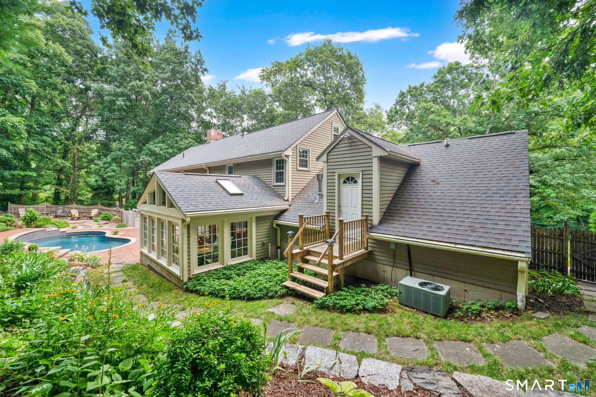 270 Farmcliff Drive Glastonbury CT 06033