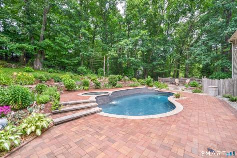 270 Farmcliff Drive Glastonbury CT 06033