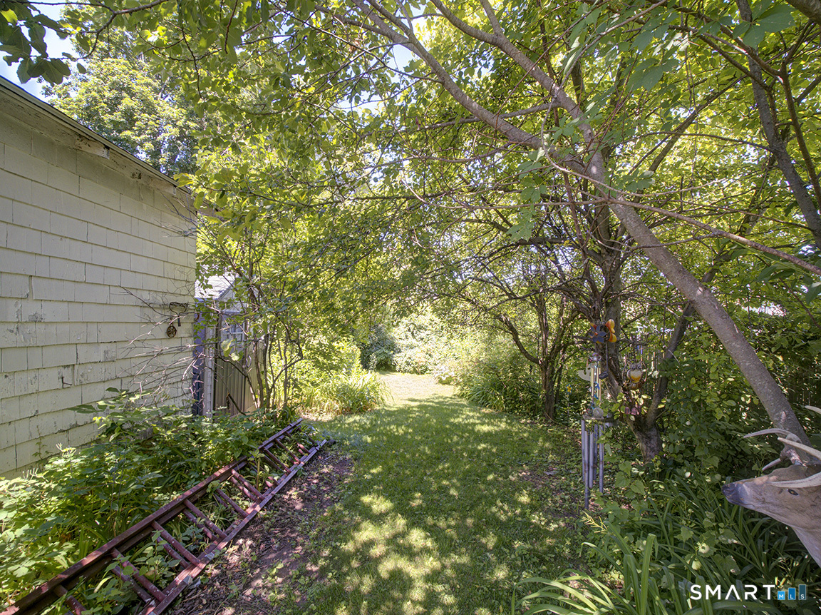 15 Homestead Avenue Hamden CT 06514