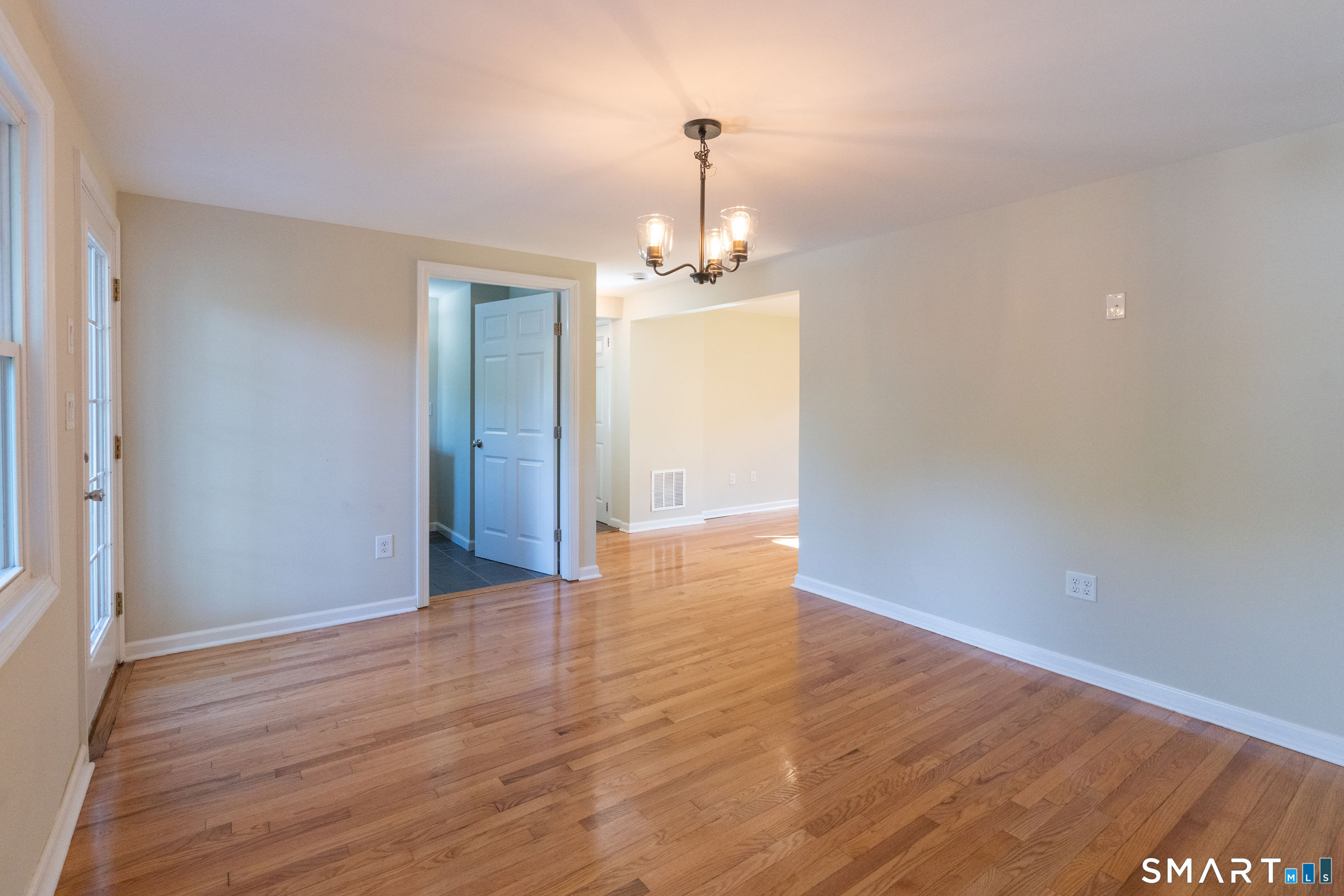 1325 Sullivan Avenue South Windsor CT 06074