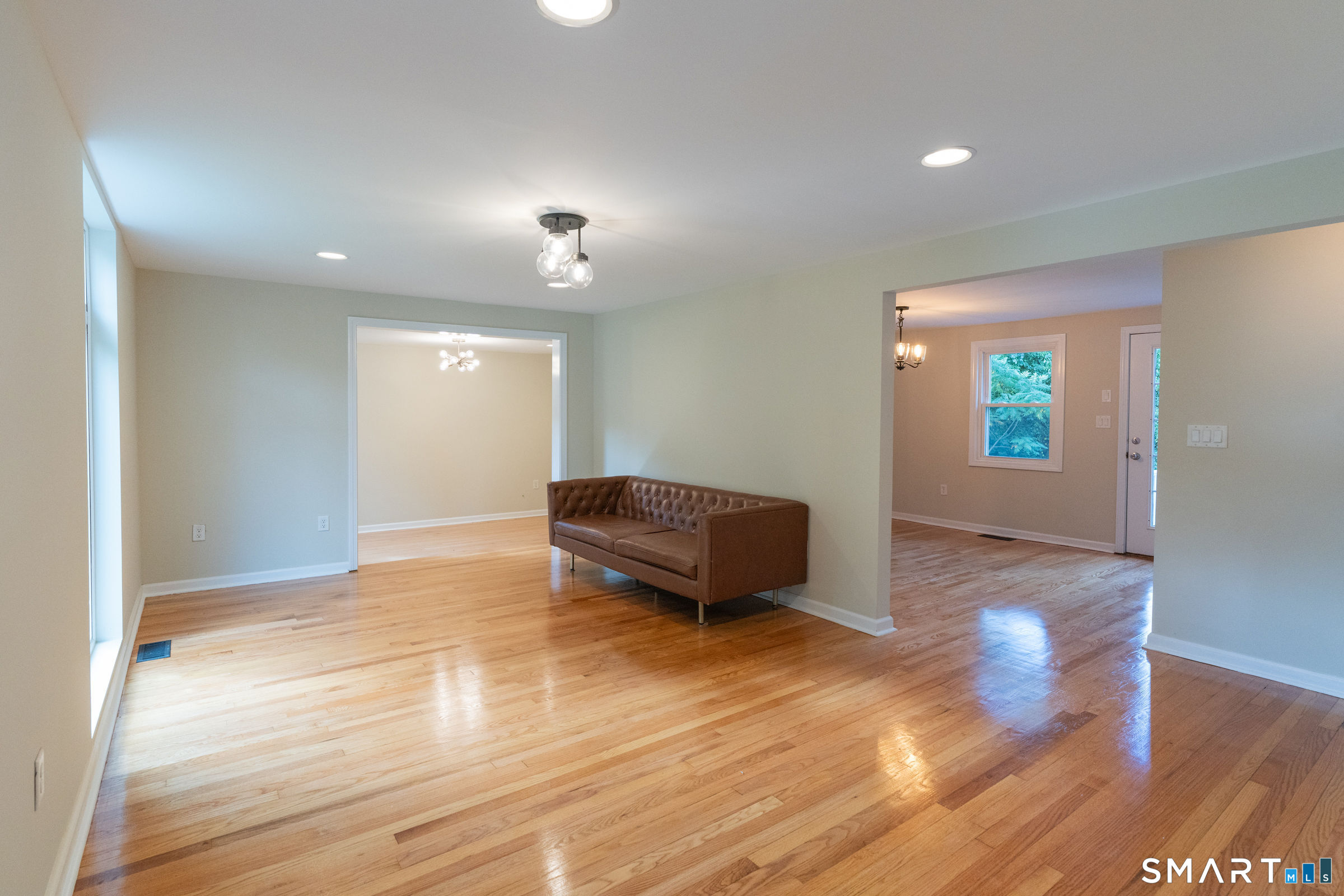 1325 Sullivan Avenue South Windsor CT 06074