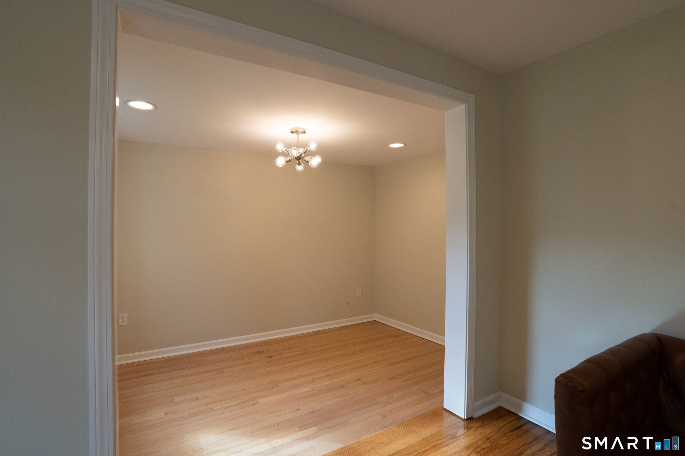 1325 Sullivan Avenue South Windsor CT 06074