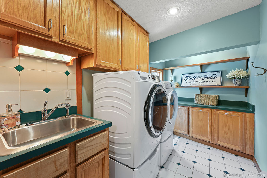 13 Woodland Drive Canton CT 06019