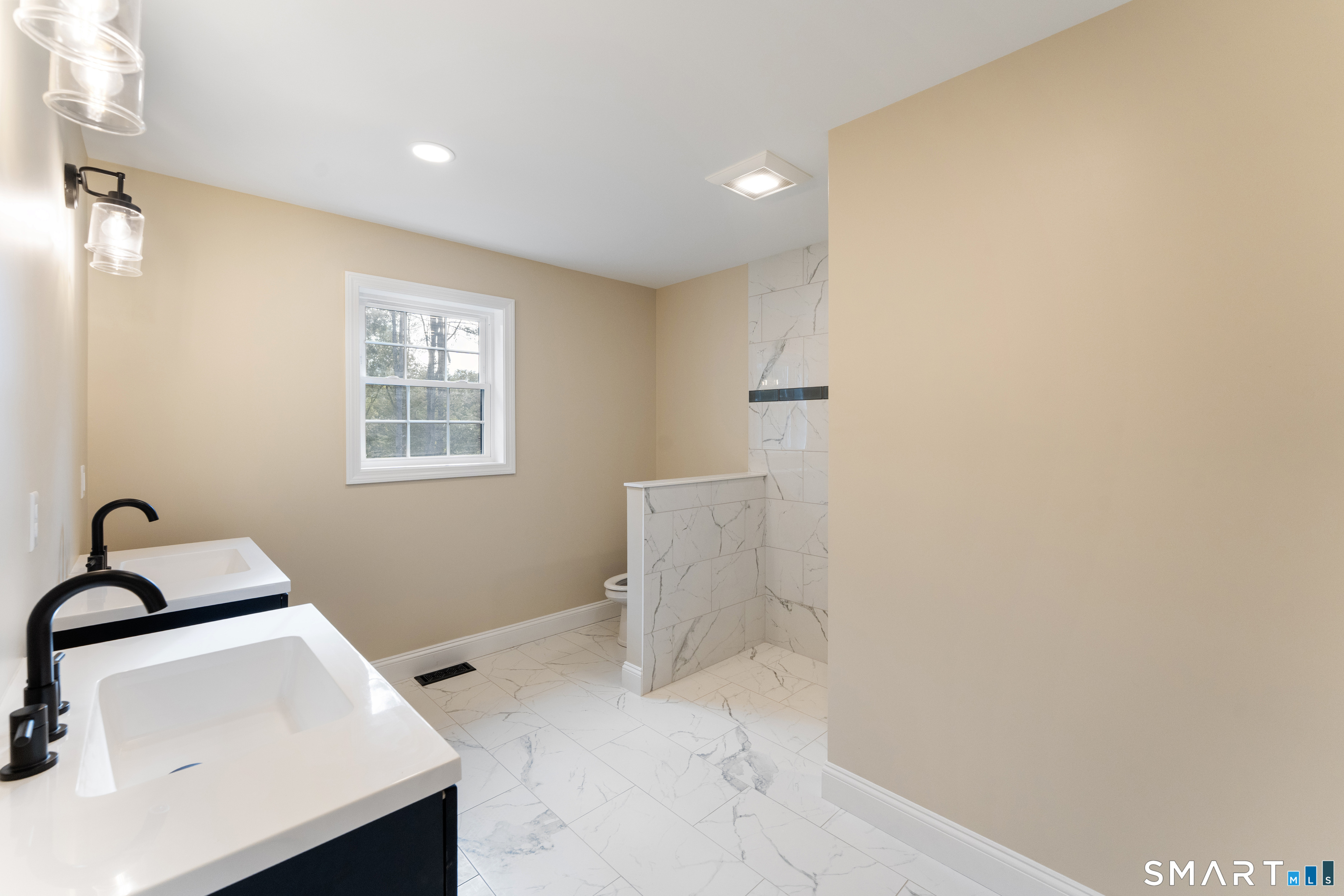 83 Grand View Terrace Brooklyn CT 06234