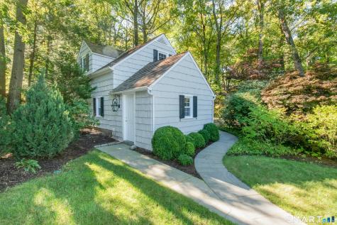 24 Arrowhead Way Darien CT 06820